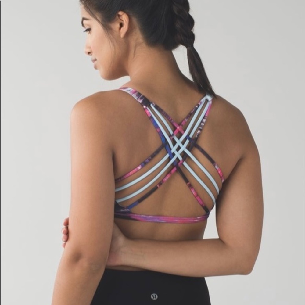 Lululemon free to be wild bra